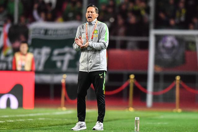 小卡28分快船20分逆转胜火箭 灰熊逆转胜76人