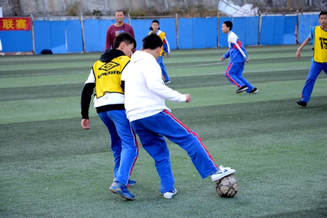 英超综合：曼联客场小胜切尔西